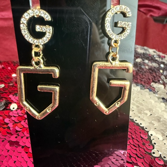 16k gold plated pretty rhinestone earrings - Picture 5 of 5